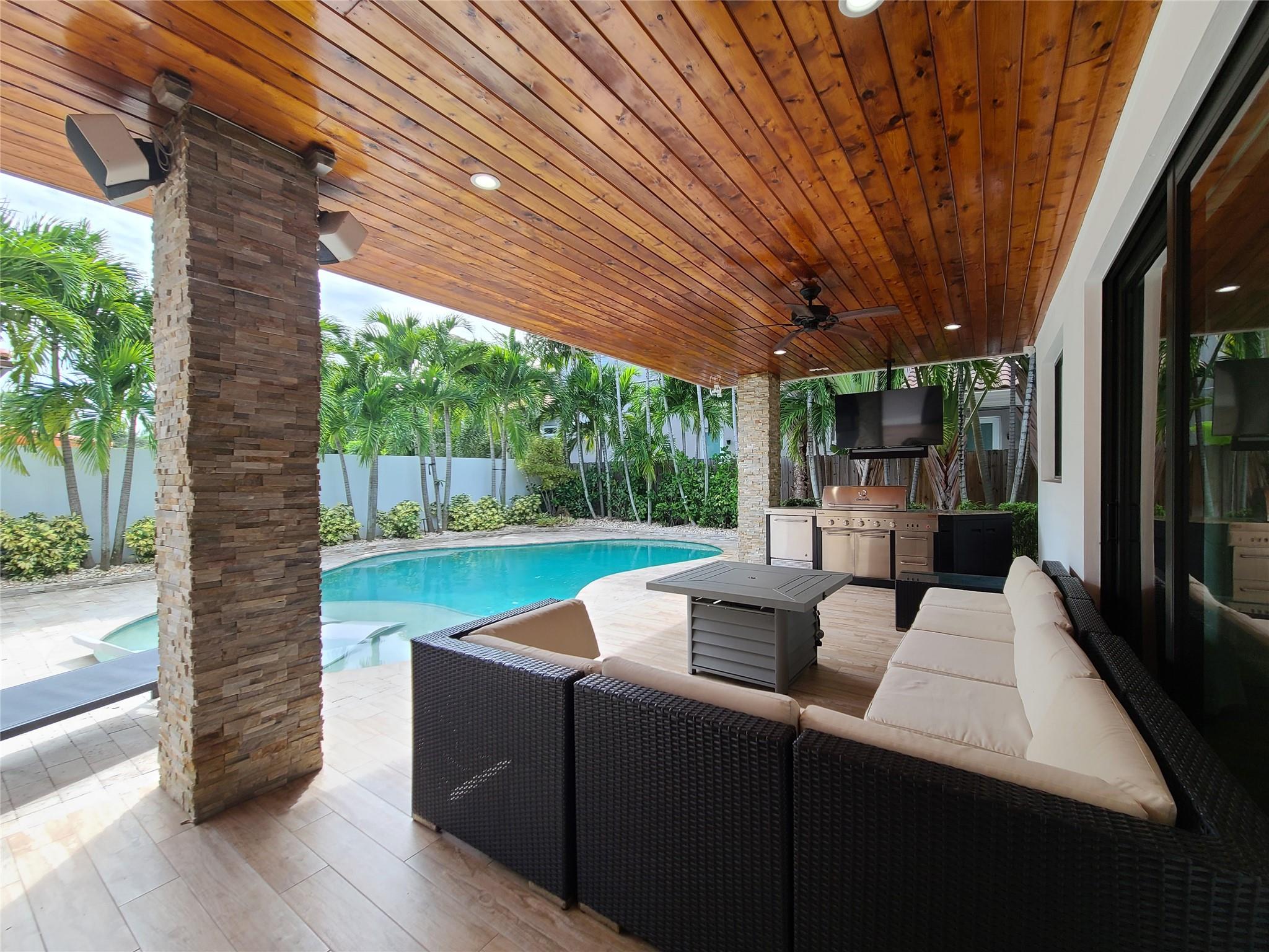 Coral Ridge 21-50 B - Residential