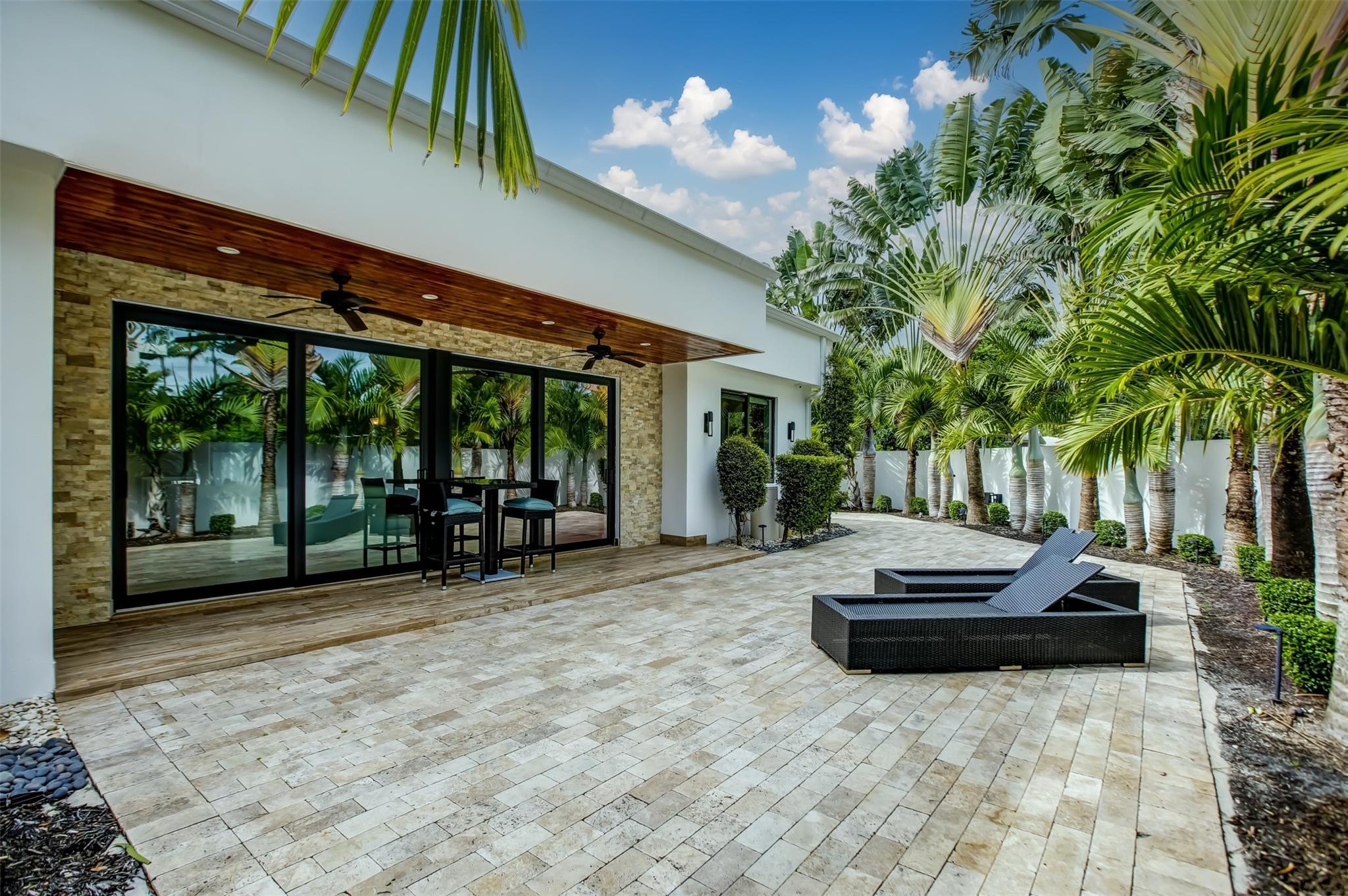 Coral Ridge 21-50 B - Residential