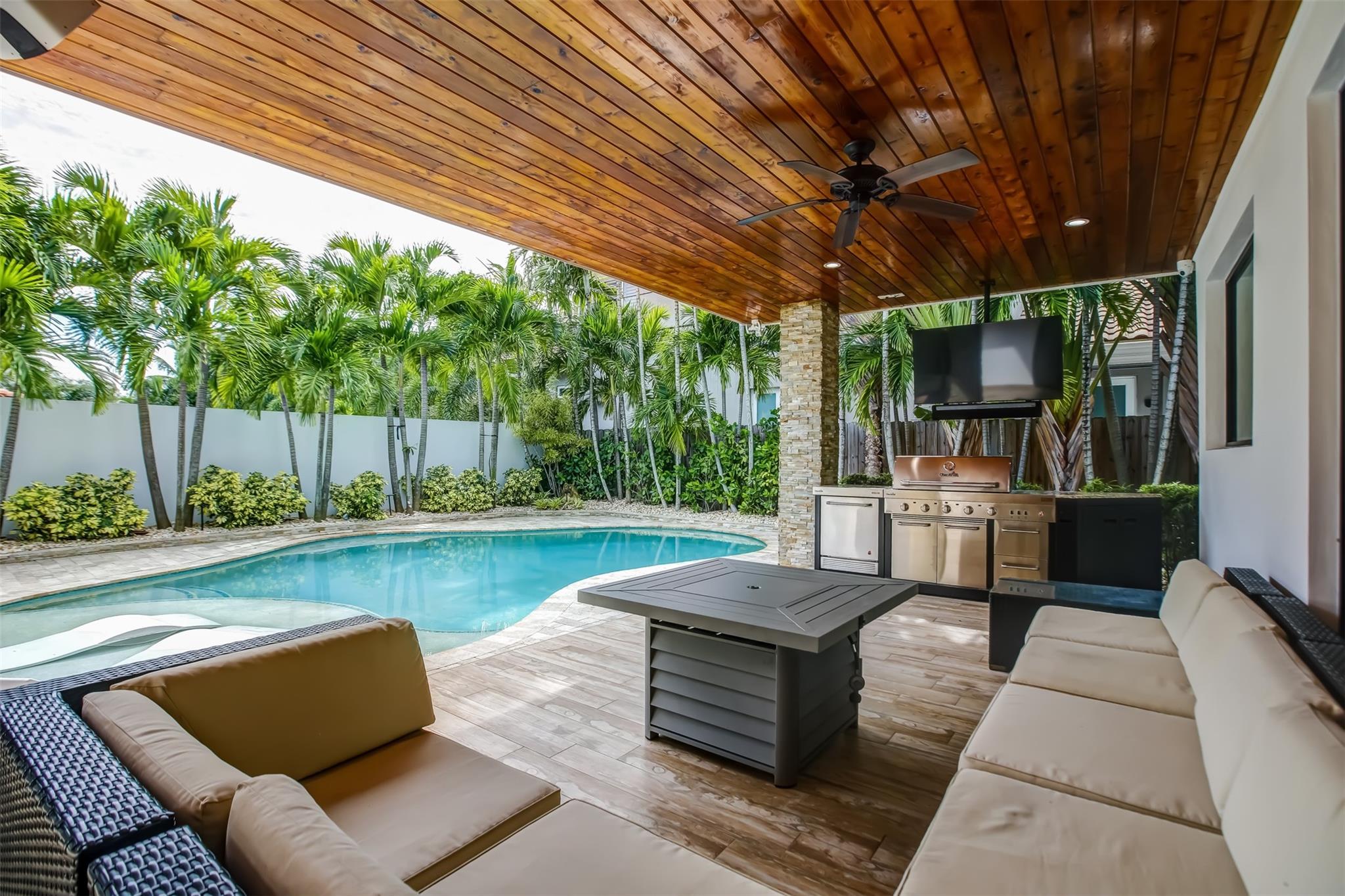 Coral Ridge 21-50 B - Residential