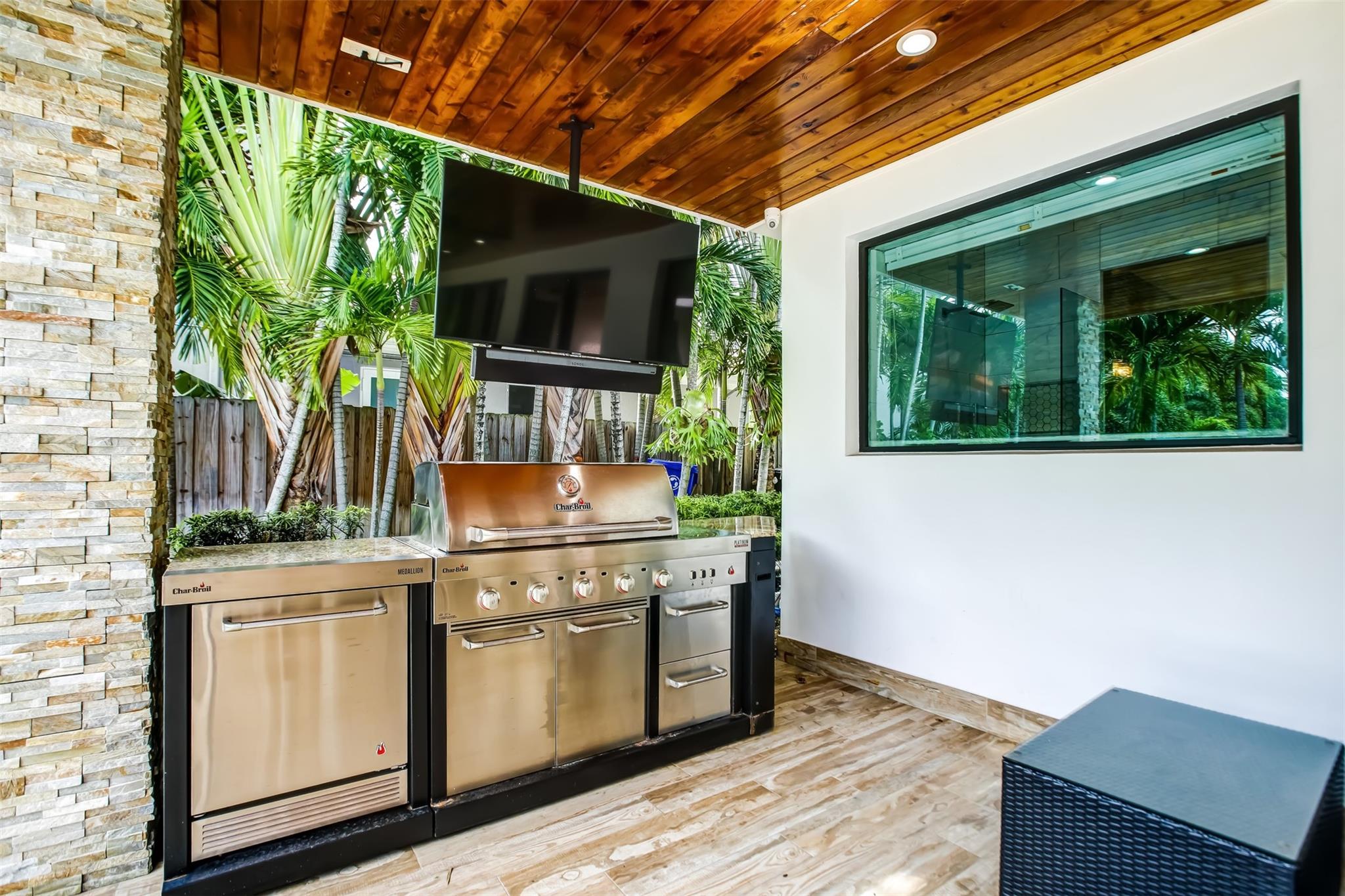 Coral Ridge 21-50 B - Residential