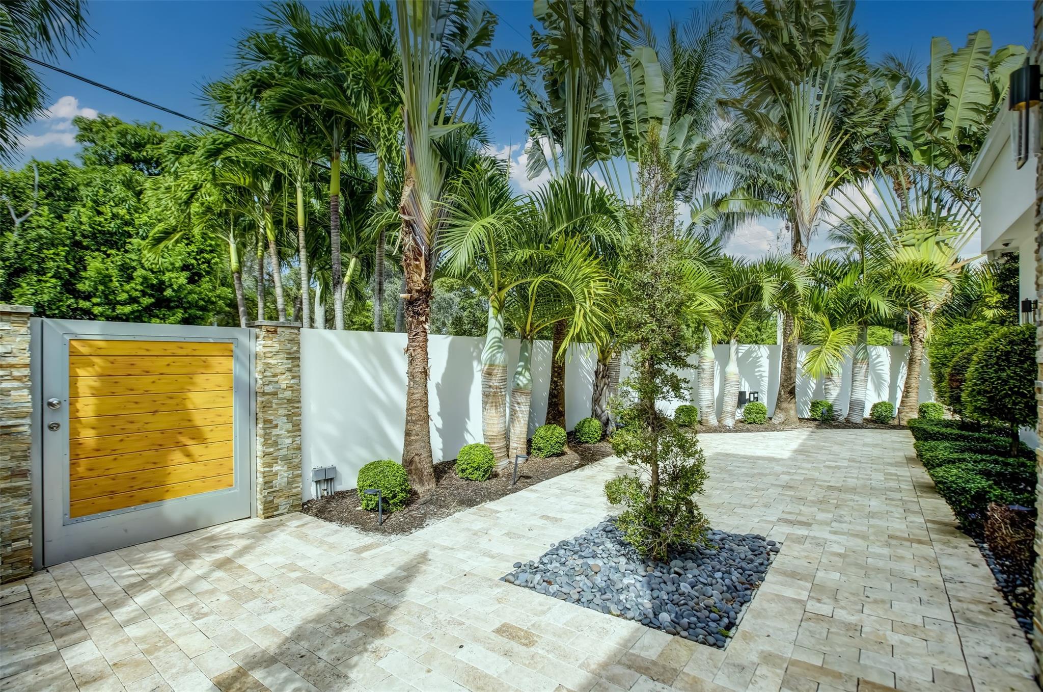 Coral Ridge 21-50 B - Residential