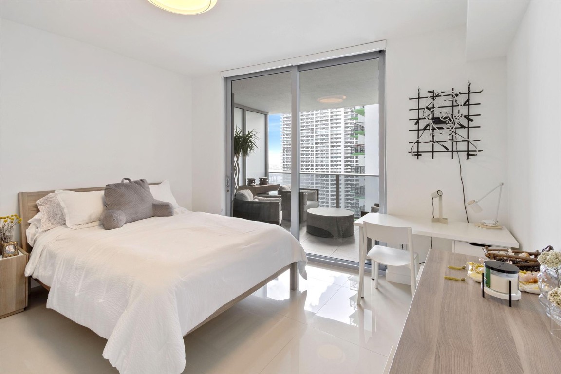 Aria/Bay Condo - Residential Lease