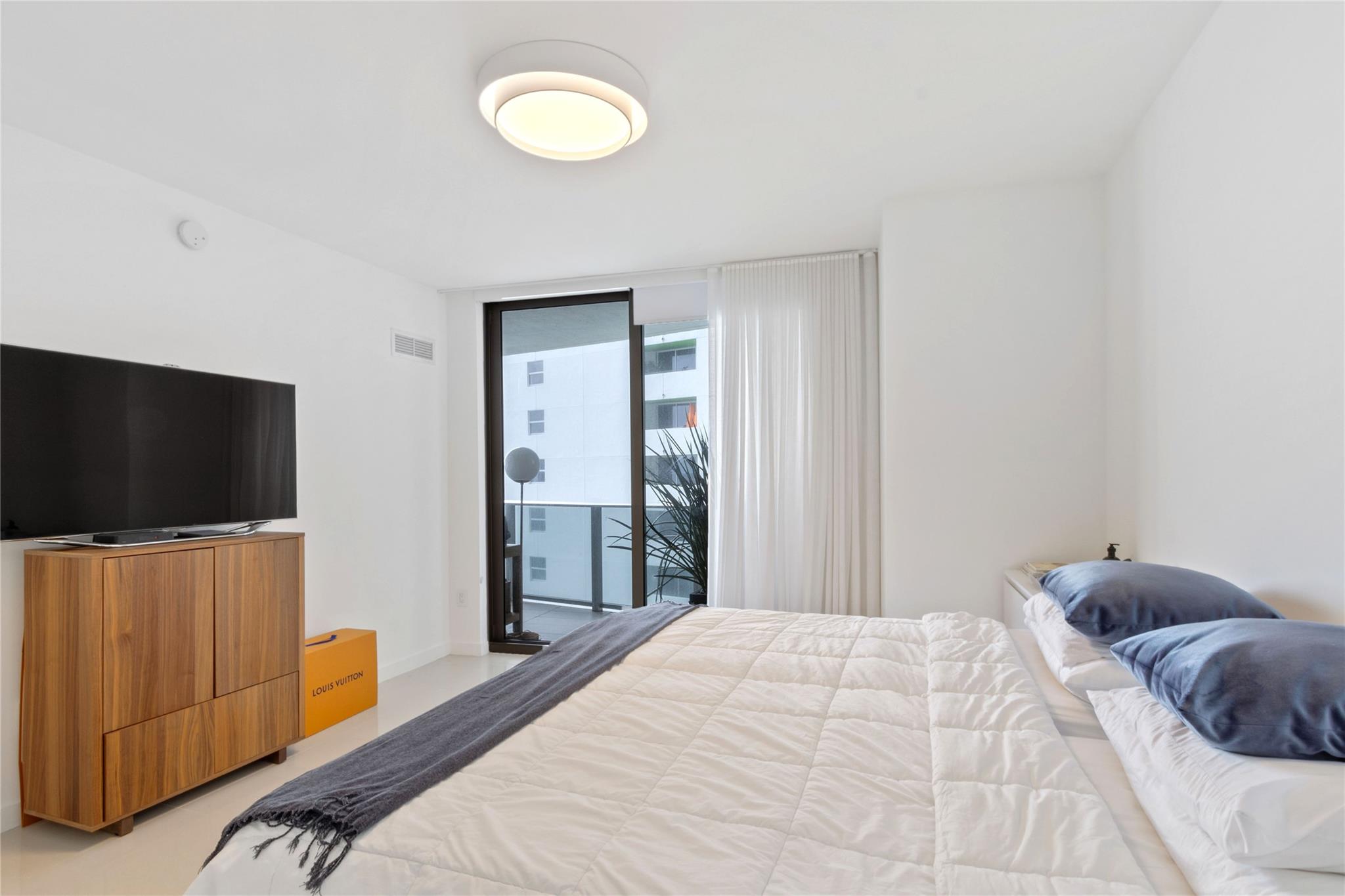 Aria/Bay Condo - Residential Lease