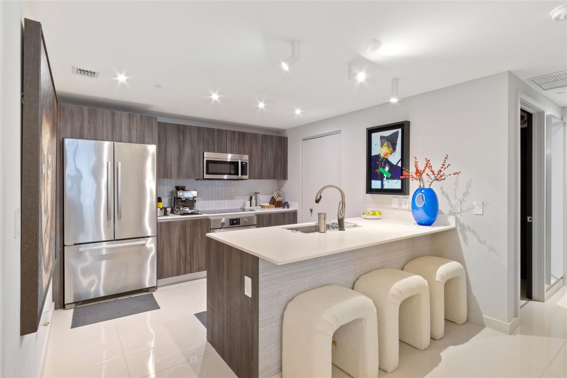 Aria/Bay Condo - Residential Lease