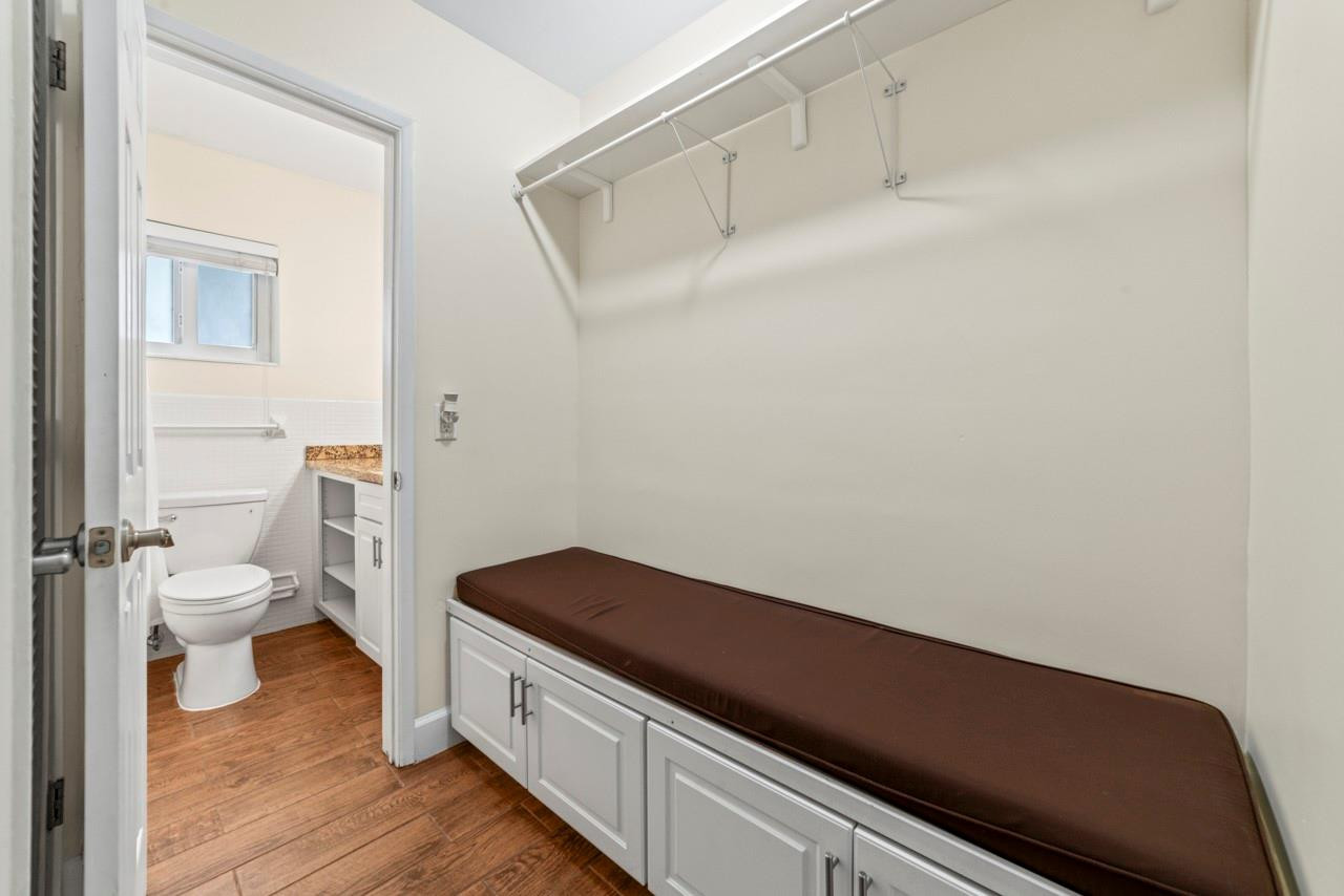 Lauderdale 2-9 D - Residential Lease