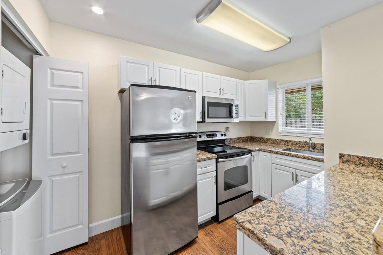 Lauderdale 2-9 D - Residential Lease