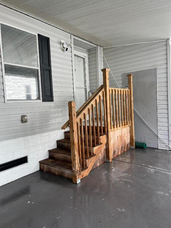 DEERFIELD LAKE - Residential