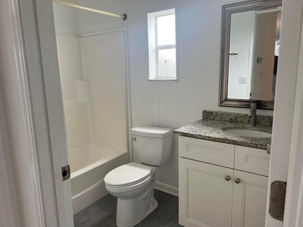 DEERFIELD LAKE - Residential