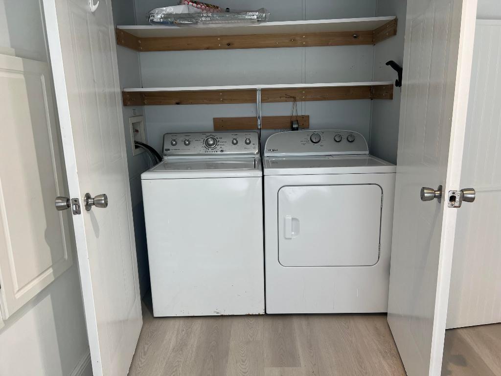 DEERFIELD LAKE - Residential