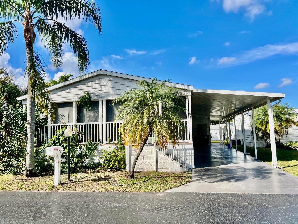 DEERFIELD LAKE - Residential