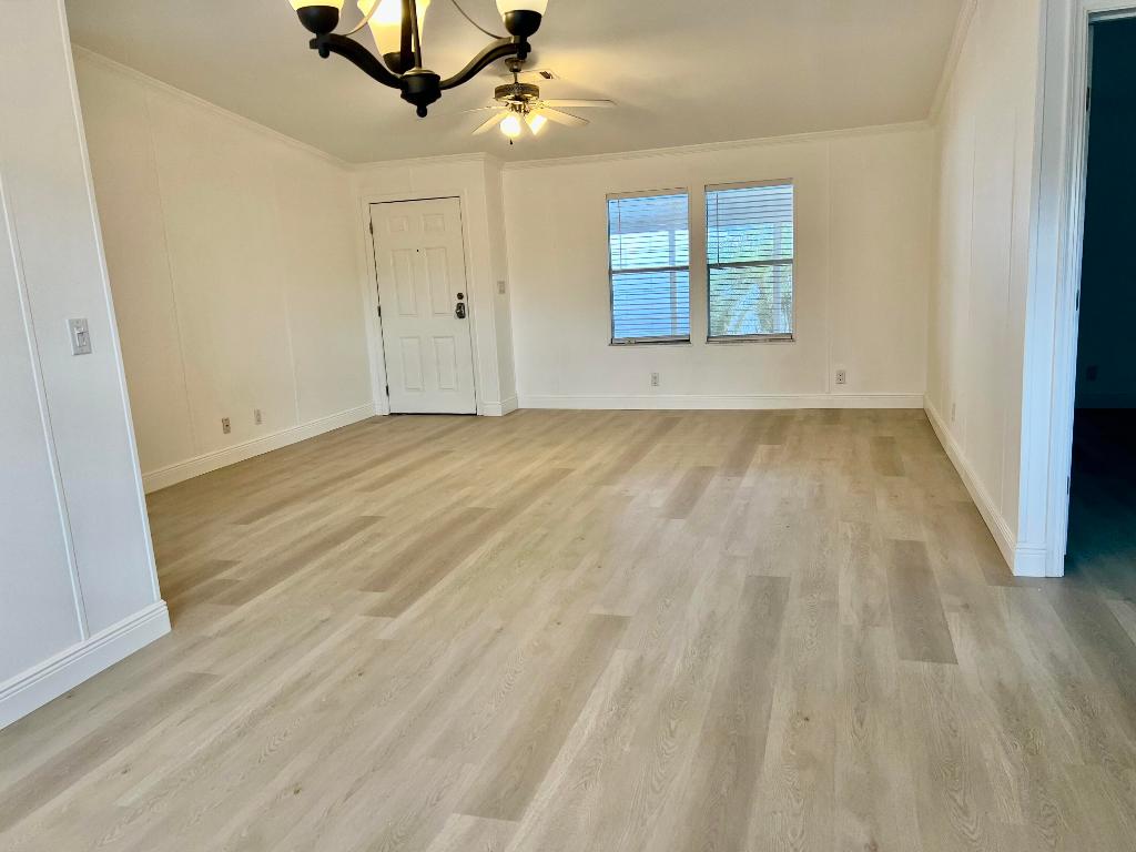 DEERFIELD LAKE - Residential