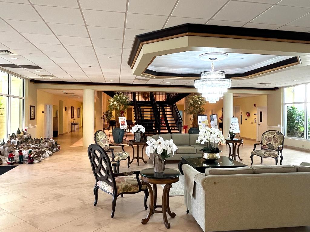 VILLAGE ROYALE FOREST GREEN CONDO - Residential