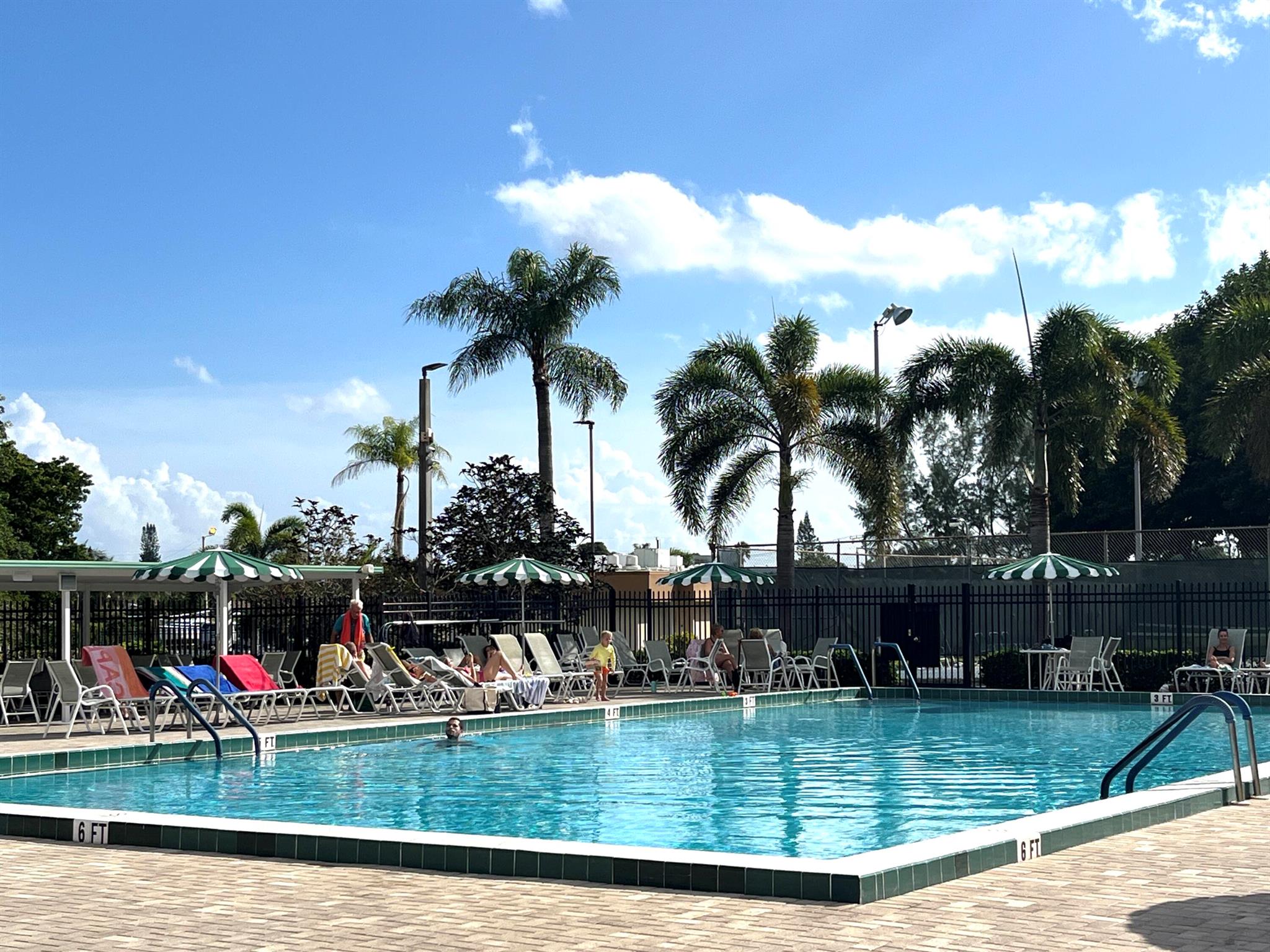 VILLAGE ROYALE FOREST GRE - Residential