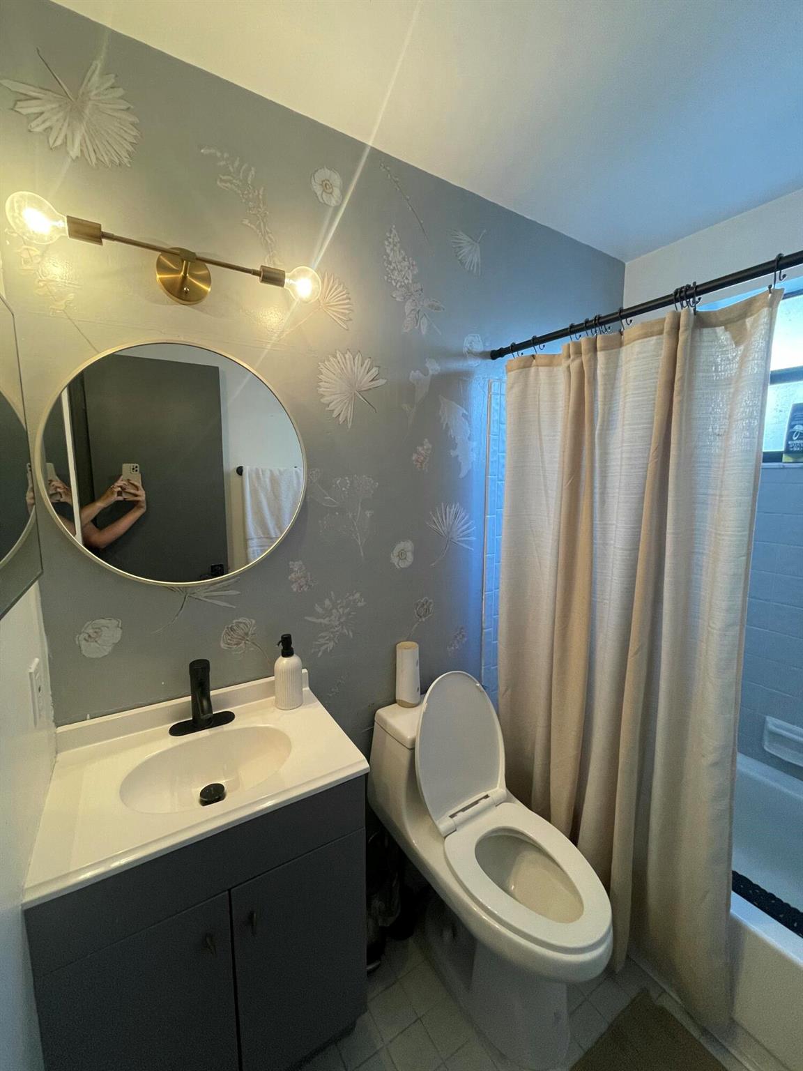 WELLEBY SHORES CONDOMINIU - Residential Lease