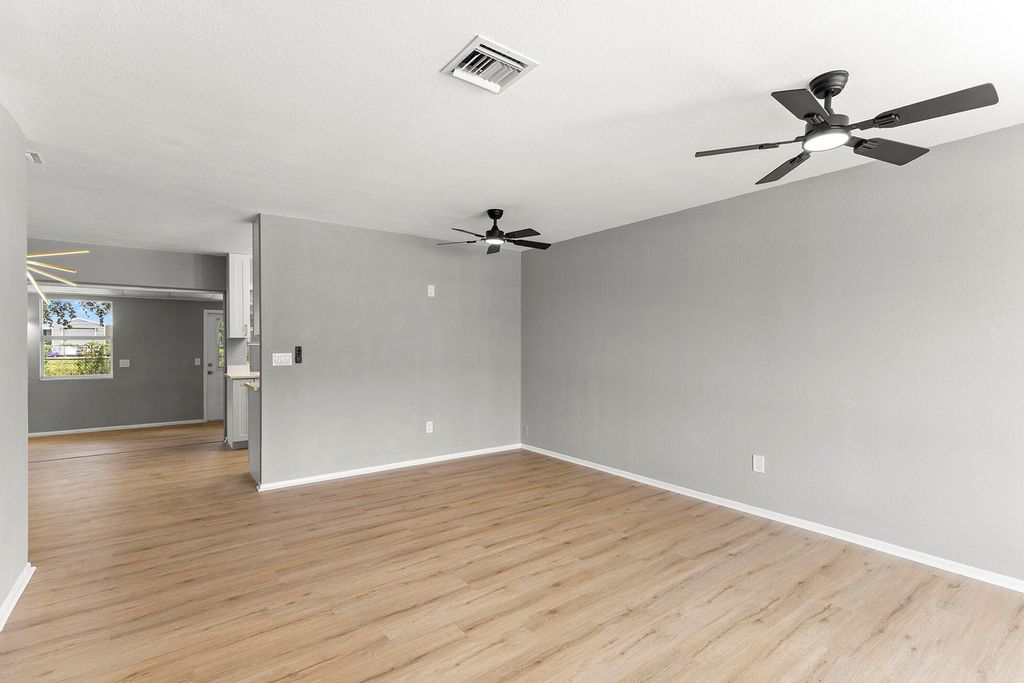 Photo of 264 NE Ardsley Drive, Port Saint Lucie, FL 34983 (MLS # R11108851)