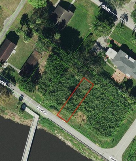 37055 Canal St Canal Point FL 33438