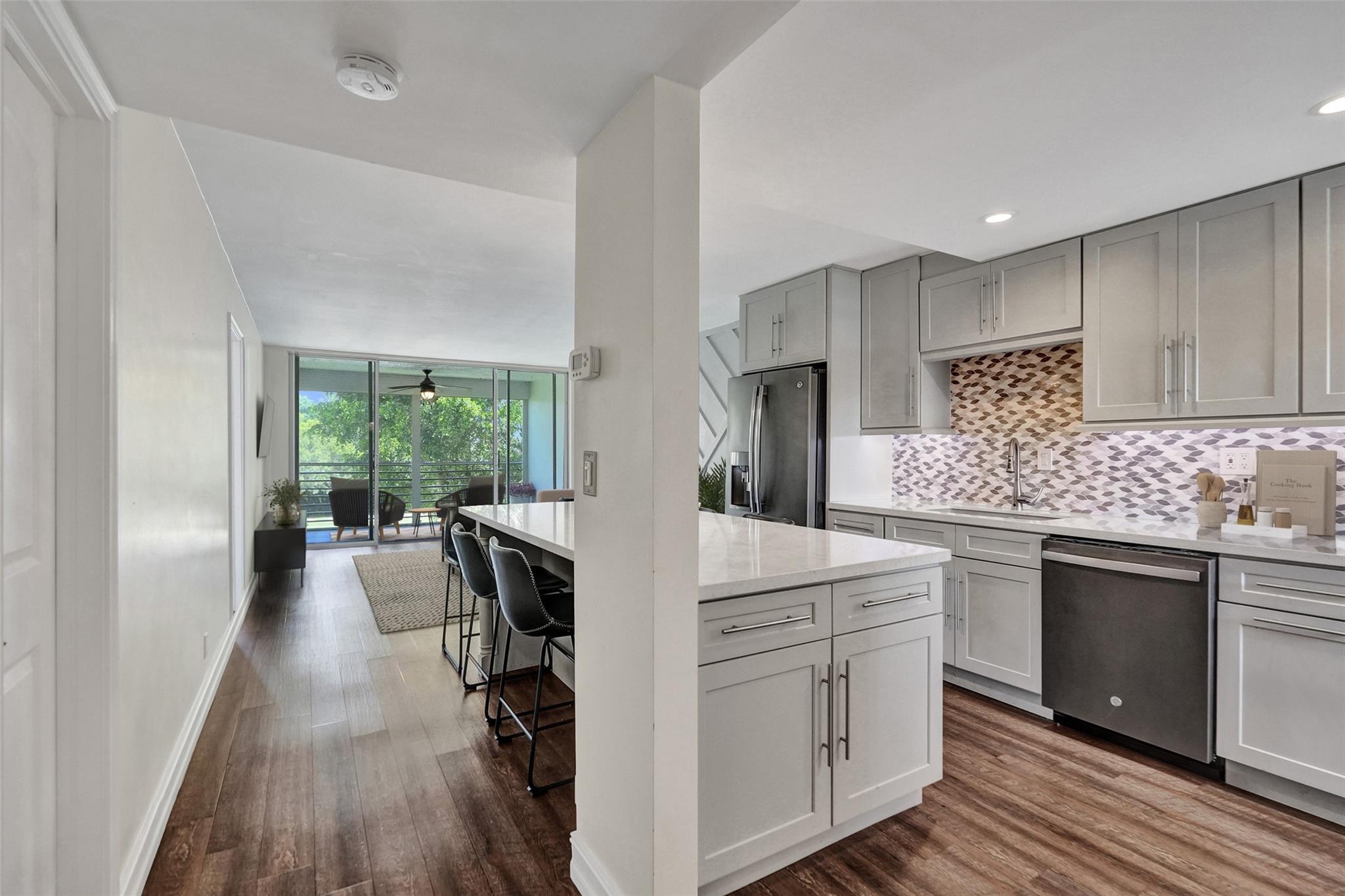 9460 Tangerine Pl 3rd Floor
