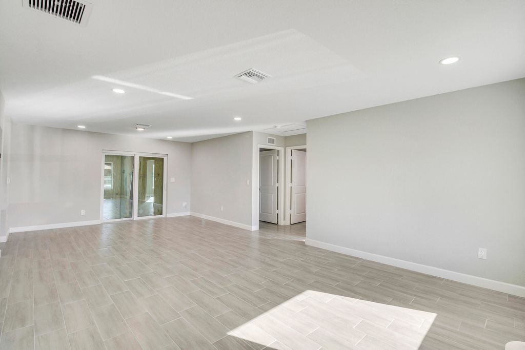 Photo of 548 SW 5th Street, Belle Glade, FL 33430 (MLS # B26012097)