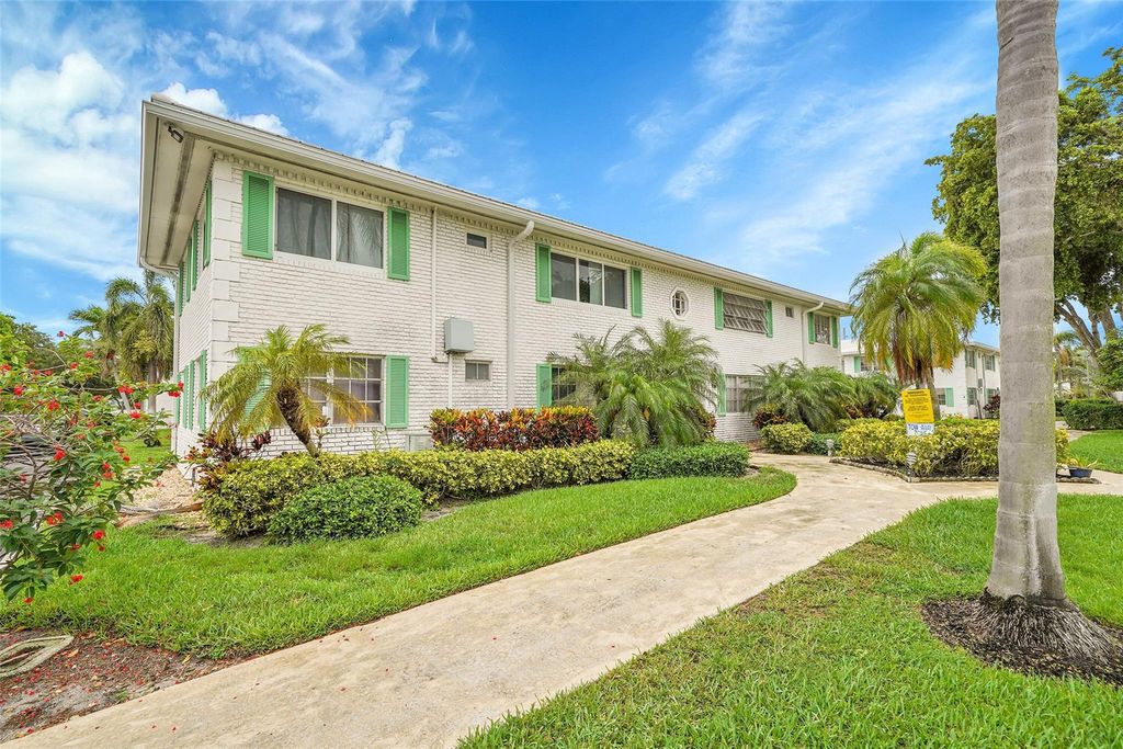 Photo of 1851 NE 62nd St #605, Fort Lauderdale, FL 33308 (MLS # F10507407)