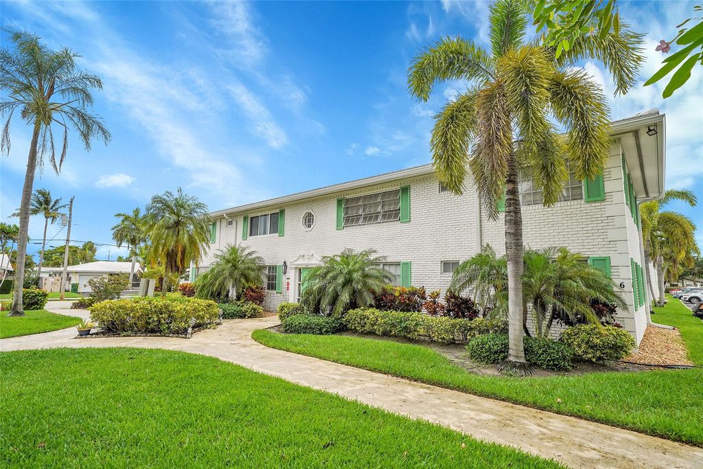 Photo of 1851 NE 62nd St #605, Fort Lauderdale, FL 33308 (MLS # F10507407)