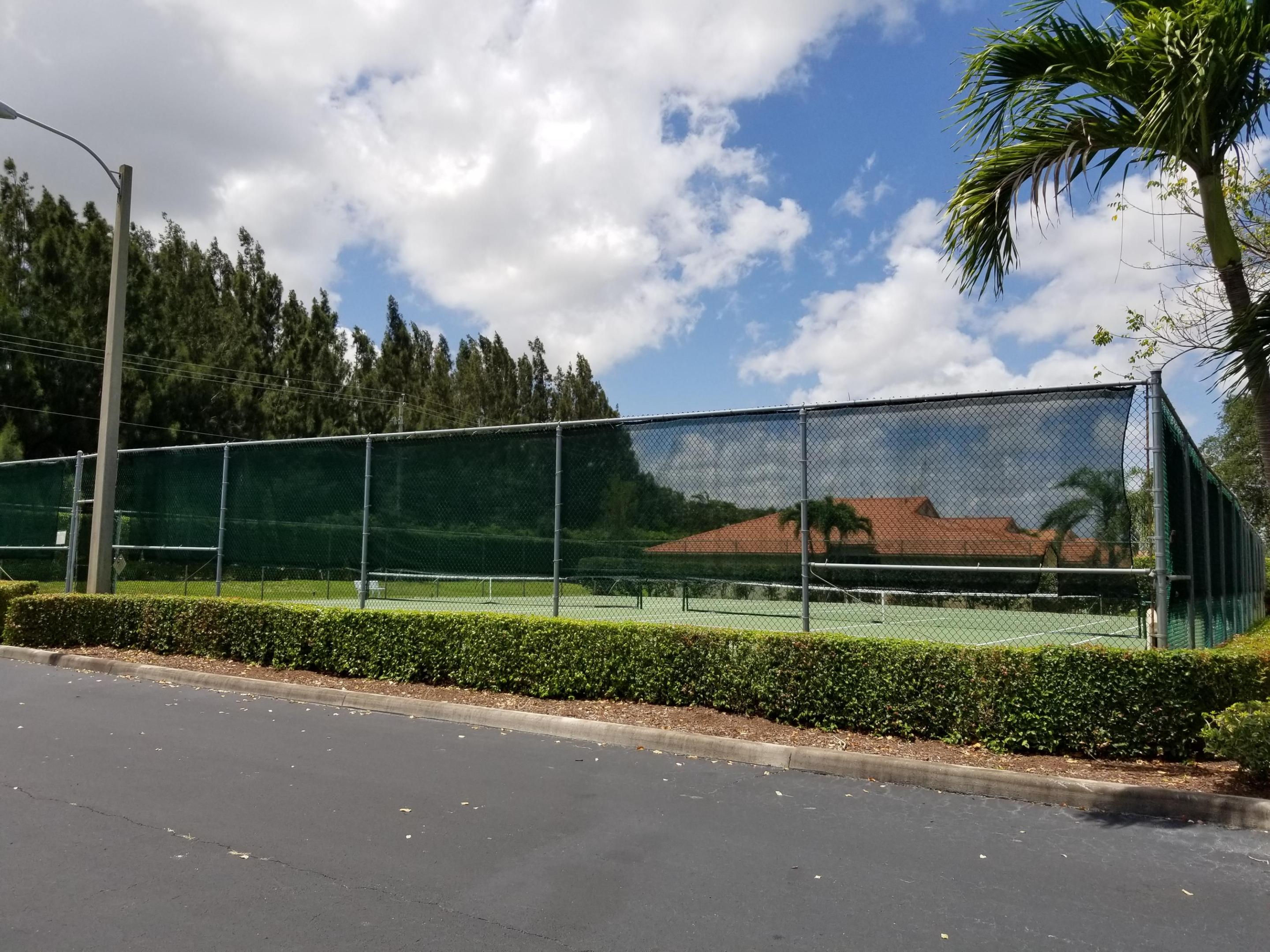 QUAIL RUN VILLAS - Residential Lease