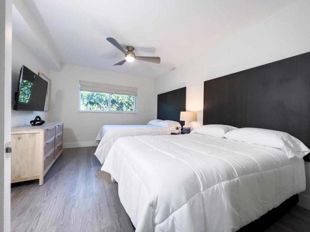 365 N Ocean Boulevard 210