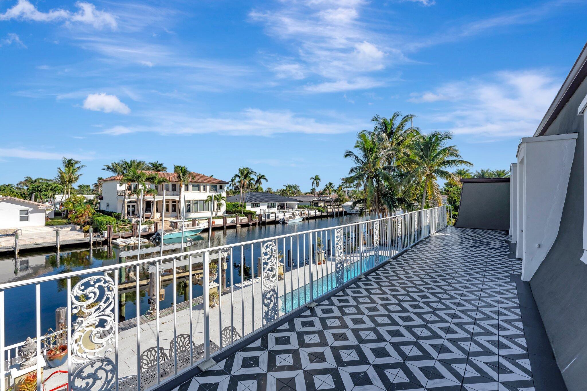 VENETIAN ISLES 3RD SEC - Residential