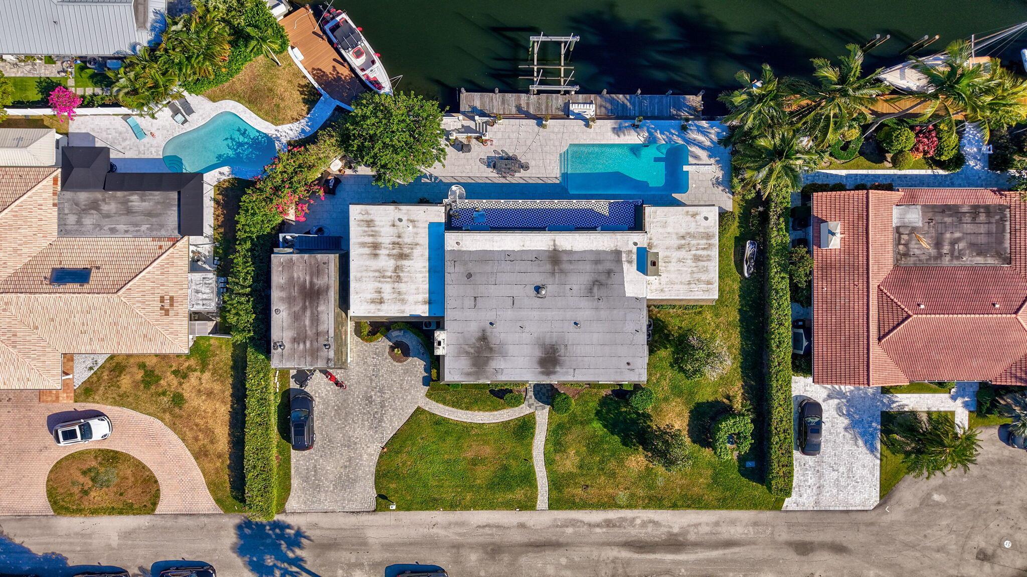 VENETIAN ISLES 3RD SEC - Residential