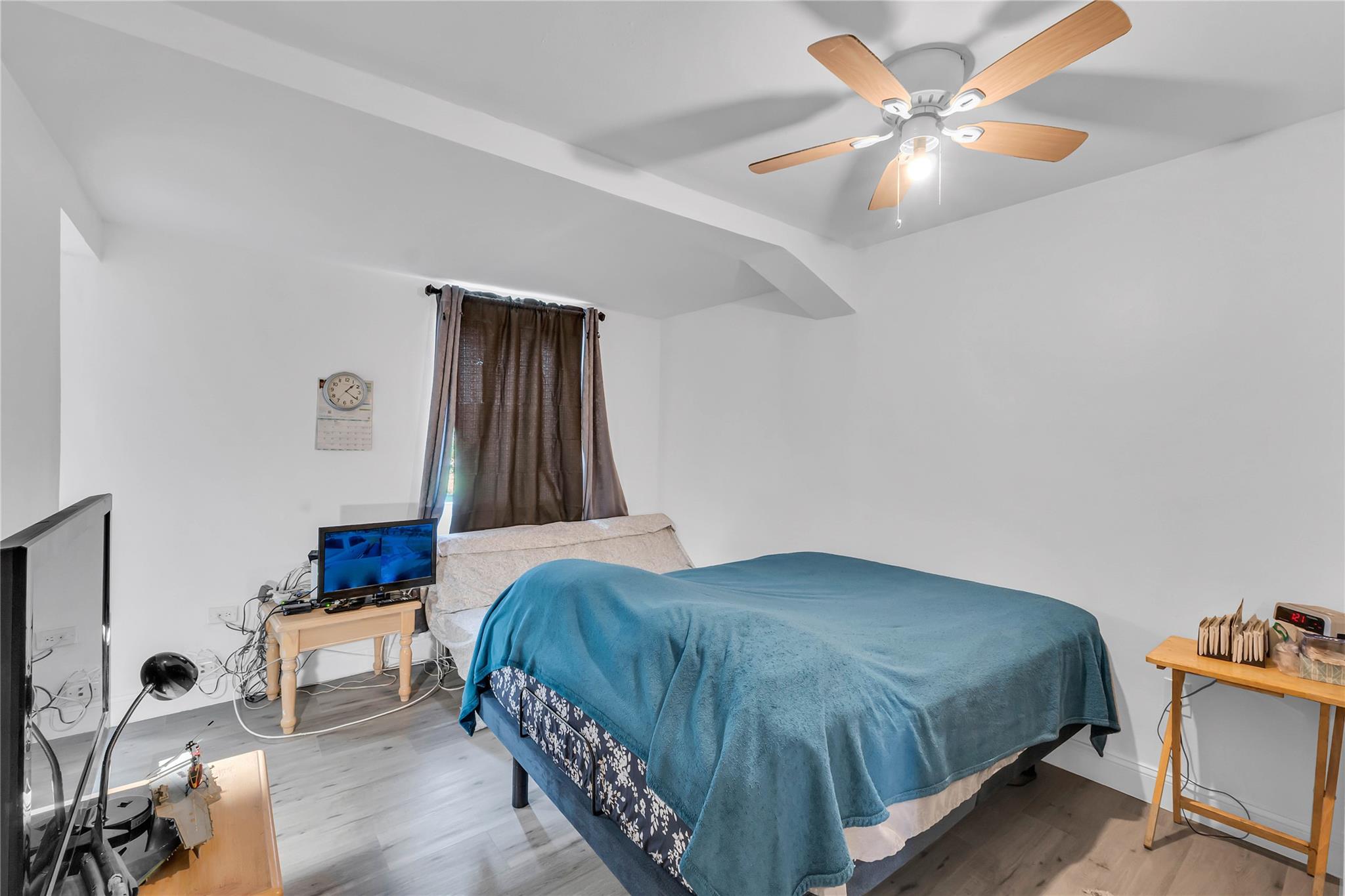 Sunrise Heights 48-37 B - Residential