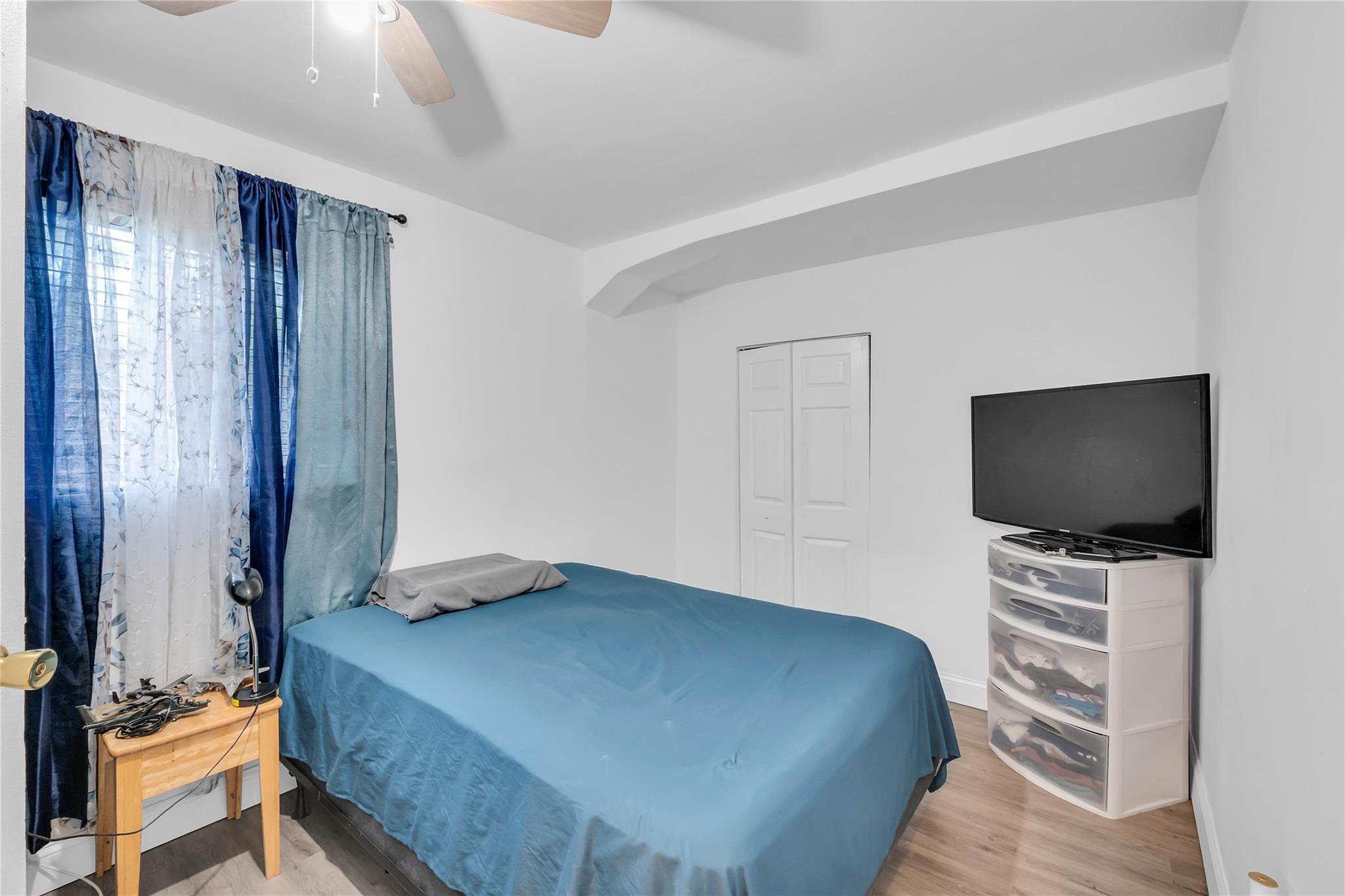 Sunrise Heights 48-37 B - Residential