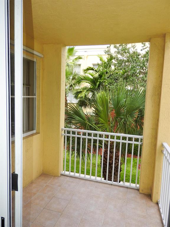 RESIDENCES AT LEGACY PLACE CONDO - Residential Lease