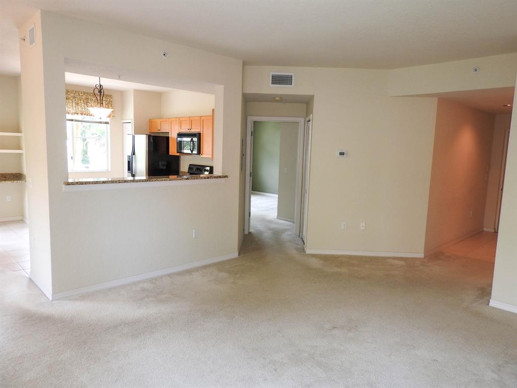 RESIDENCES AT LEGACY PLACE CONDO - Residential Lease