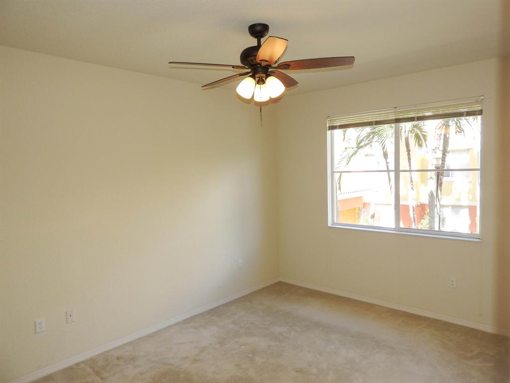 RESIDENCES AT LEGACY PLACE CONDO - Residential Lease