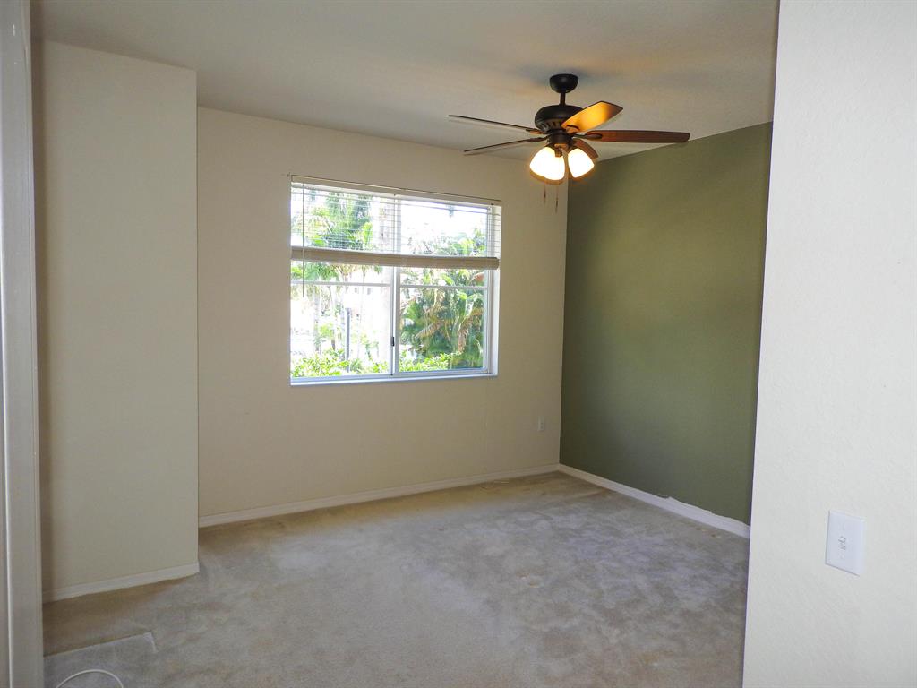 RESIDENCES AT LEGACY PLACE CONDO - Residential Lease