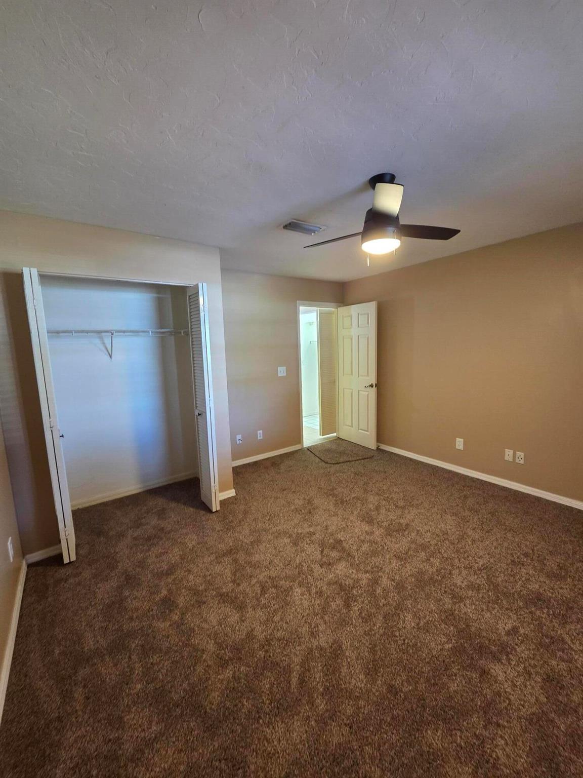 VILLAS OF VERO BEACH - Residential Lease