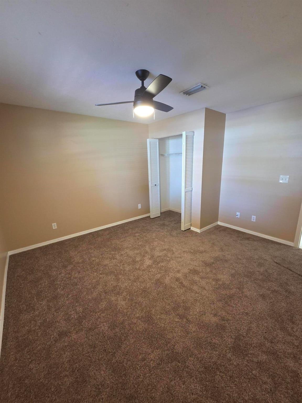 VILLAS OF VERO BEACH - Residential Lease