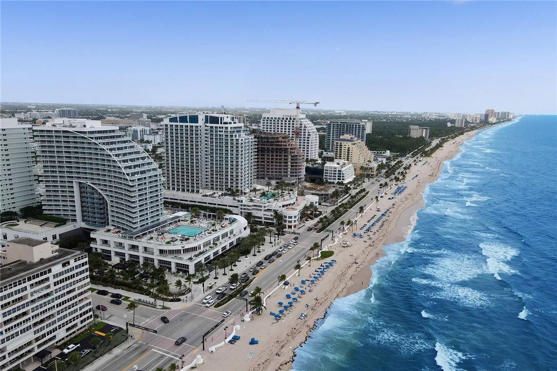 3101 BAYSHORE Drive 1806