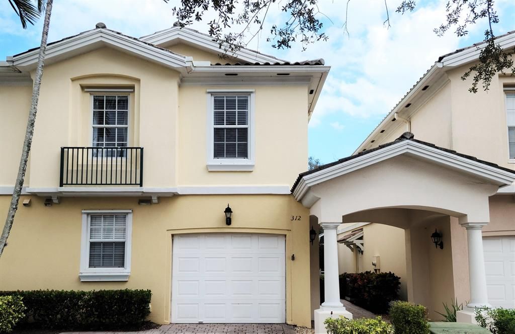 Photo of 312 Salinas Drive, Palm Beach Gardens, FL 33410 (MLS # R10772940)