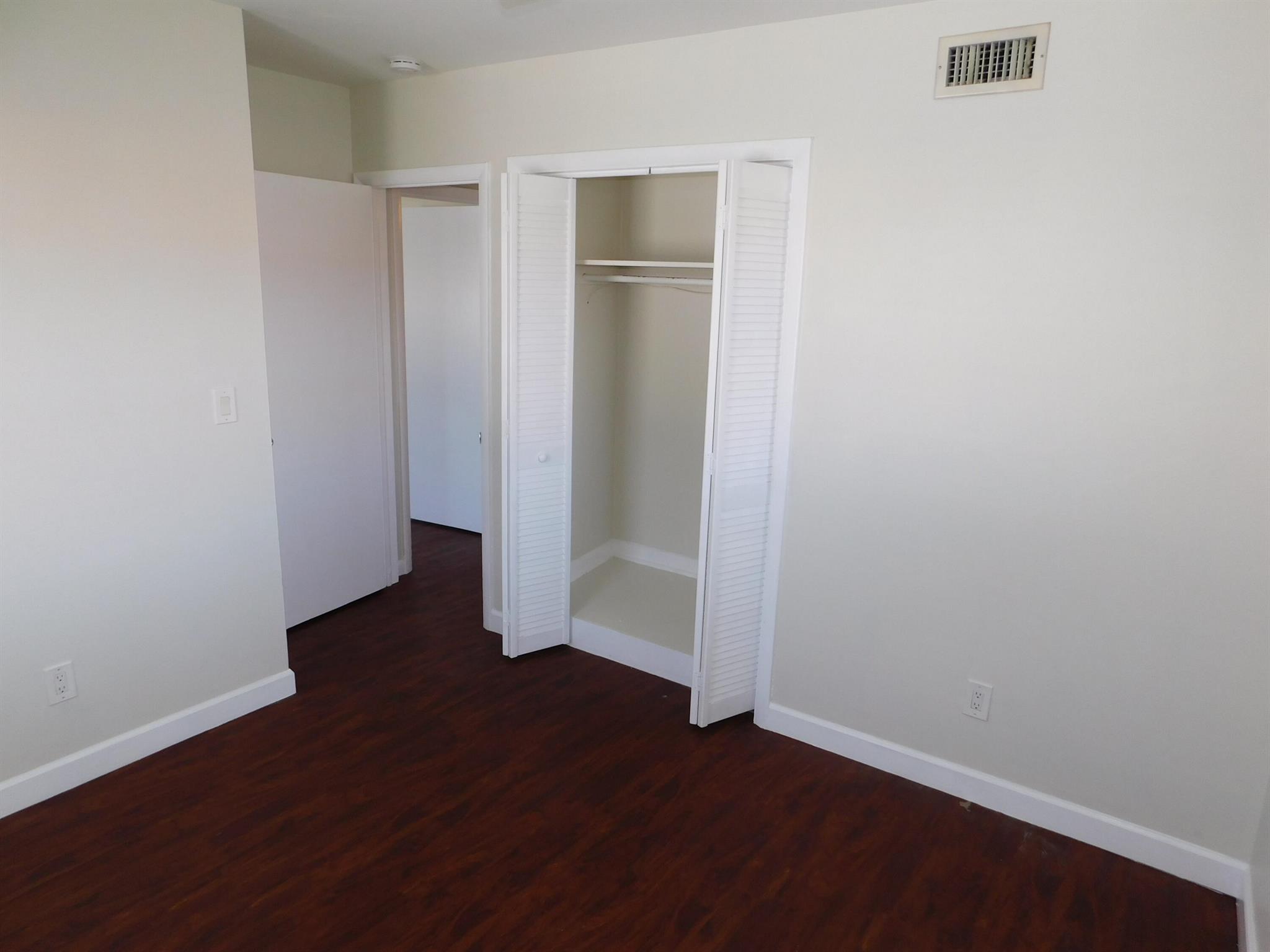 NORTH PALM BEACH VILLAGE - Residential Lease