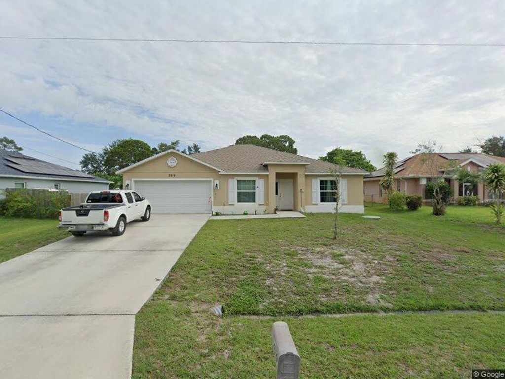 Photo of 2019 SW Bellevue, Port Saint Lucie, FL 34953 (MLS # F10482025)