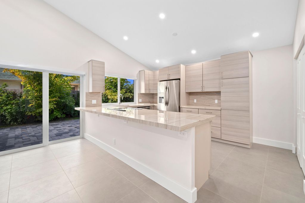 Photo of 4197 NE 5th Avenue, Boca Raton, FL 33431 (MLS # B26036137)