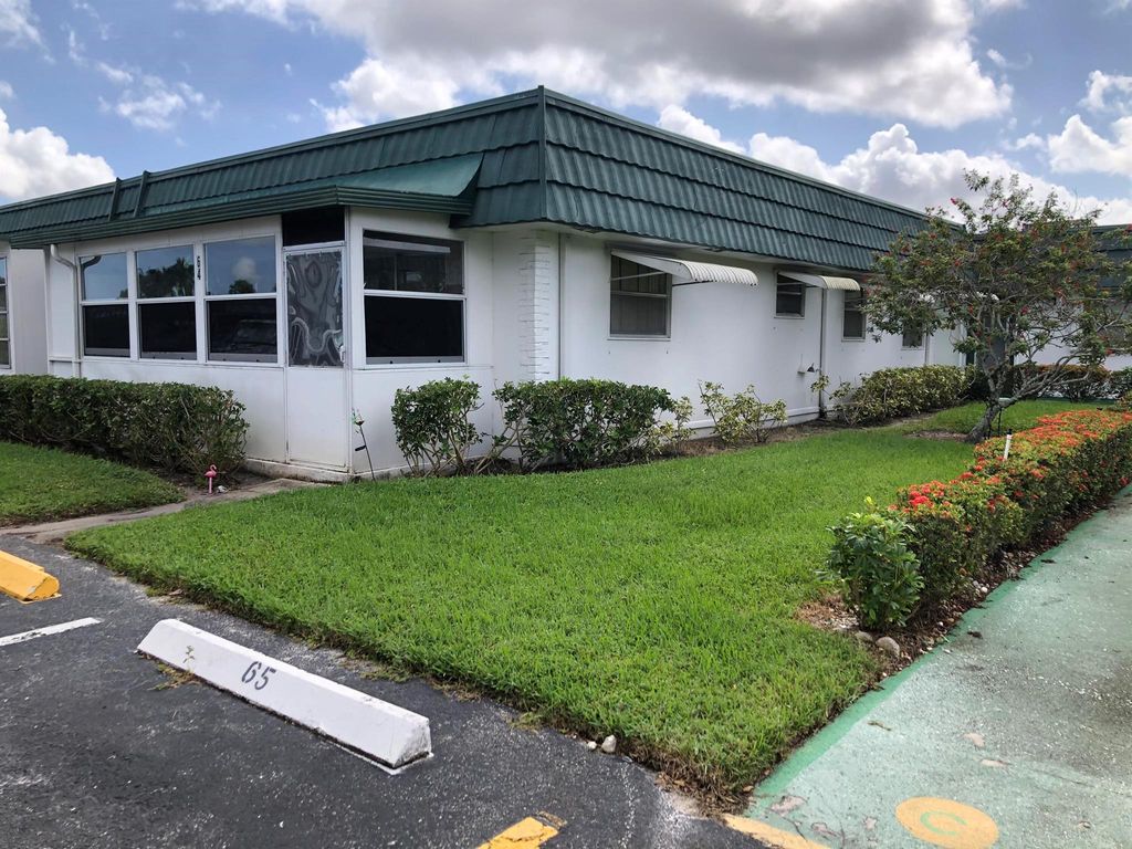 Photo of 64 Waterford C, Delray Beach, FL 33446 (MLS # R10970522)