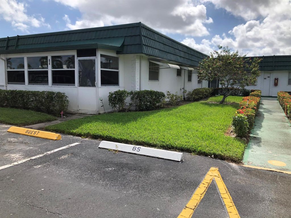 Photo of 64 Waterford C, Delray Beach, FL 33446 (MLS # R10970522)