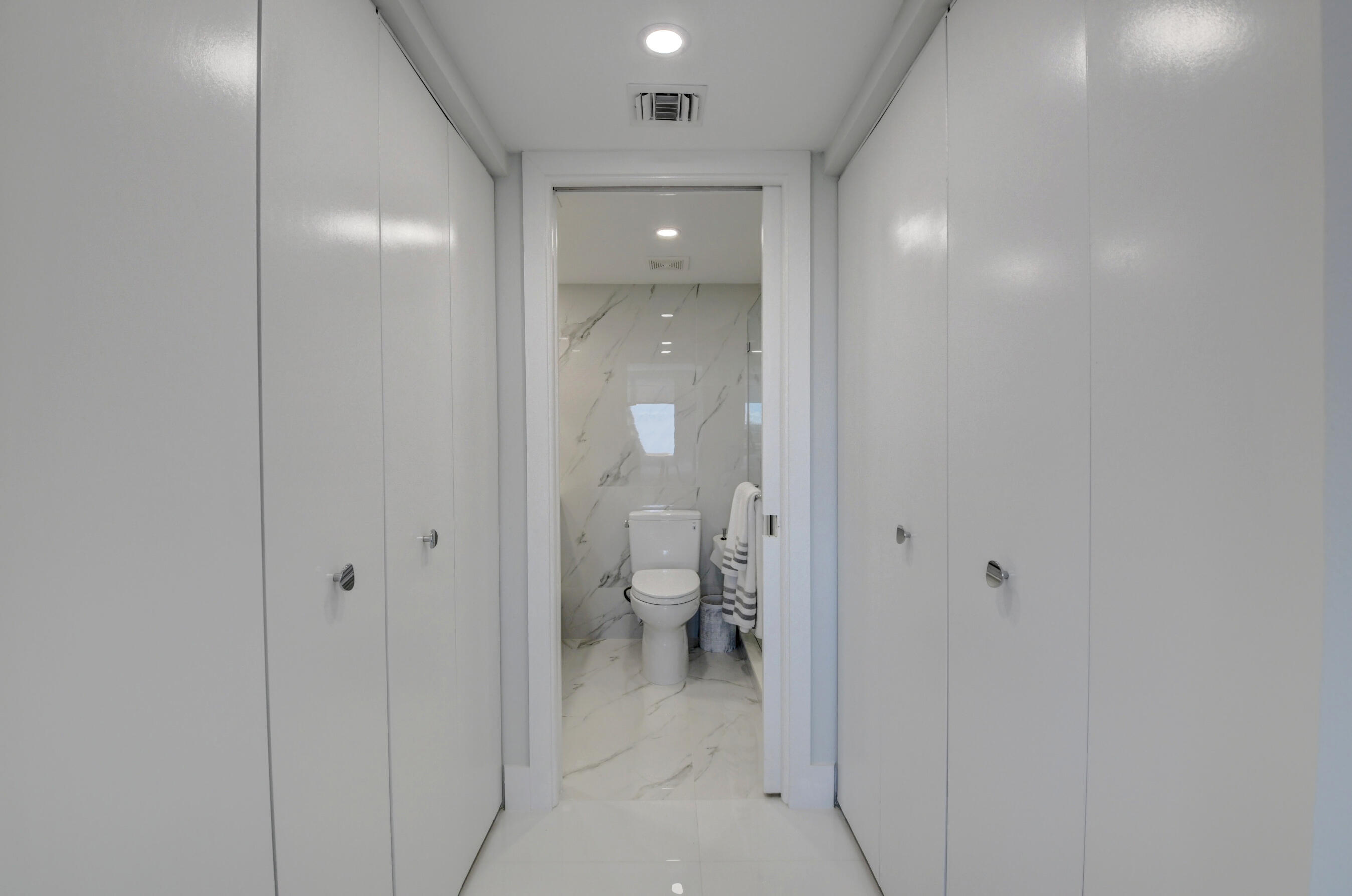 LAKEWOOD MIDRISE CONDO - Residential