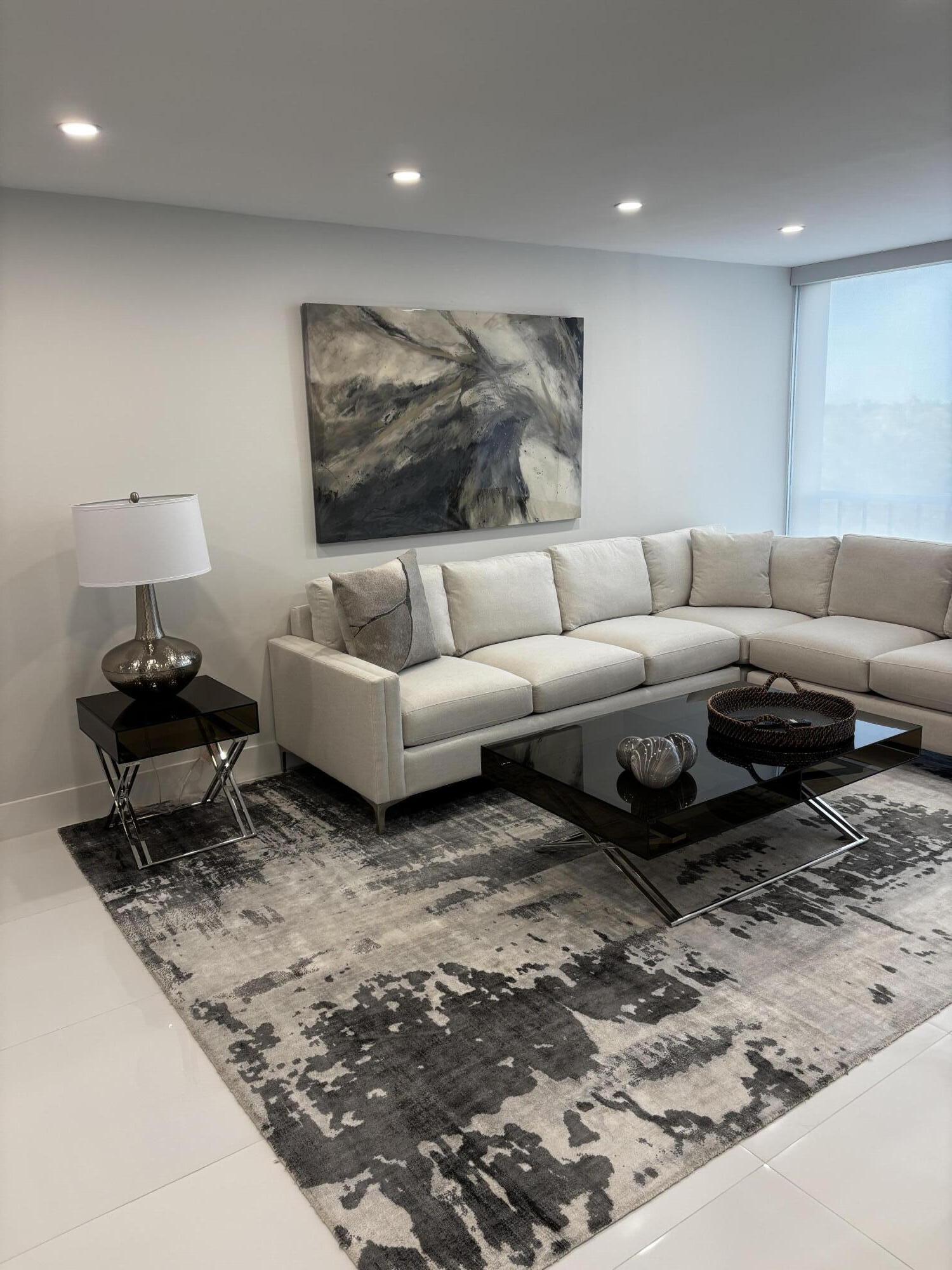 LAKEWOOD MIDRISE CONDO - Residential