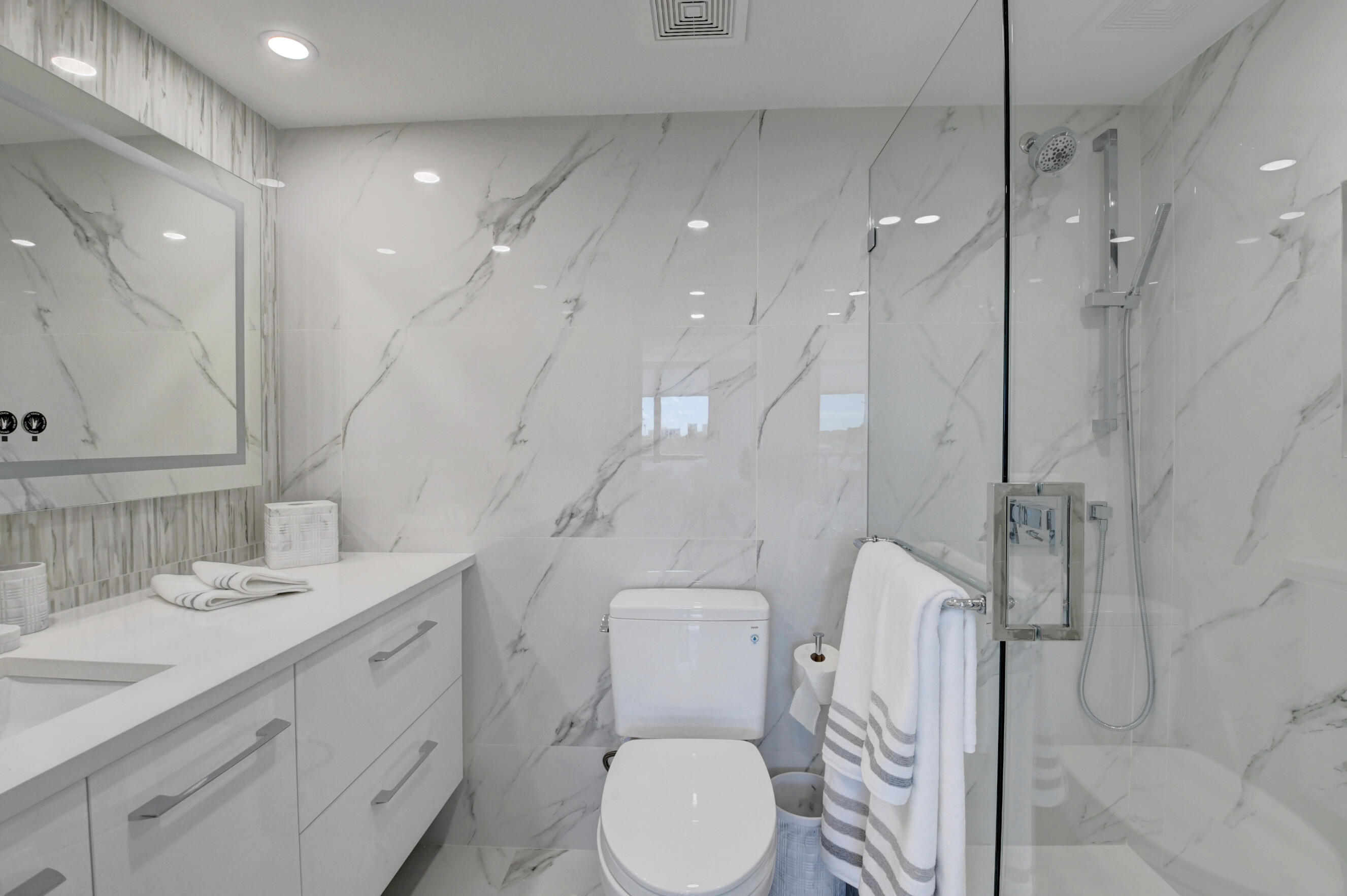 LAKEWOOD MIDRISE CONDO - Residential