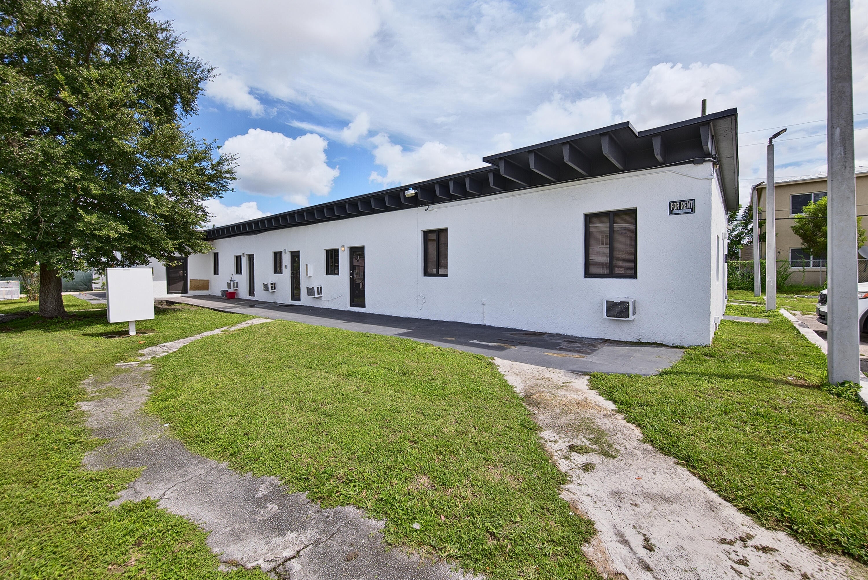 1427 NW 2nd Avenue