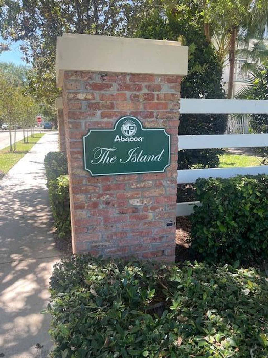 Photo of 154 Bermuda Drive, Jupiter, FL 33458 (MLS # R10978069)