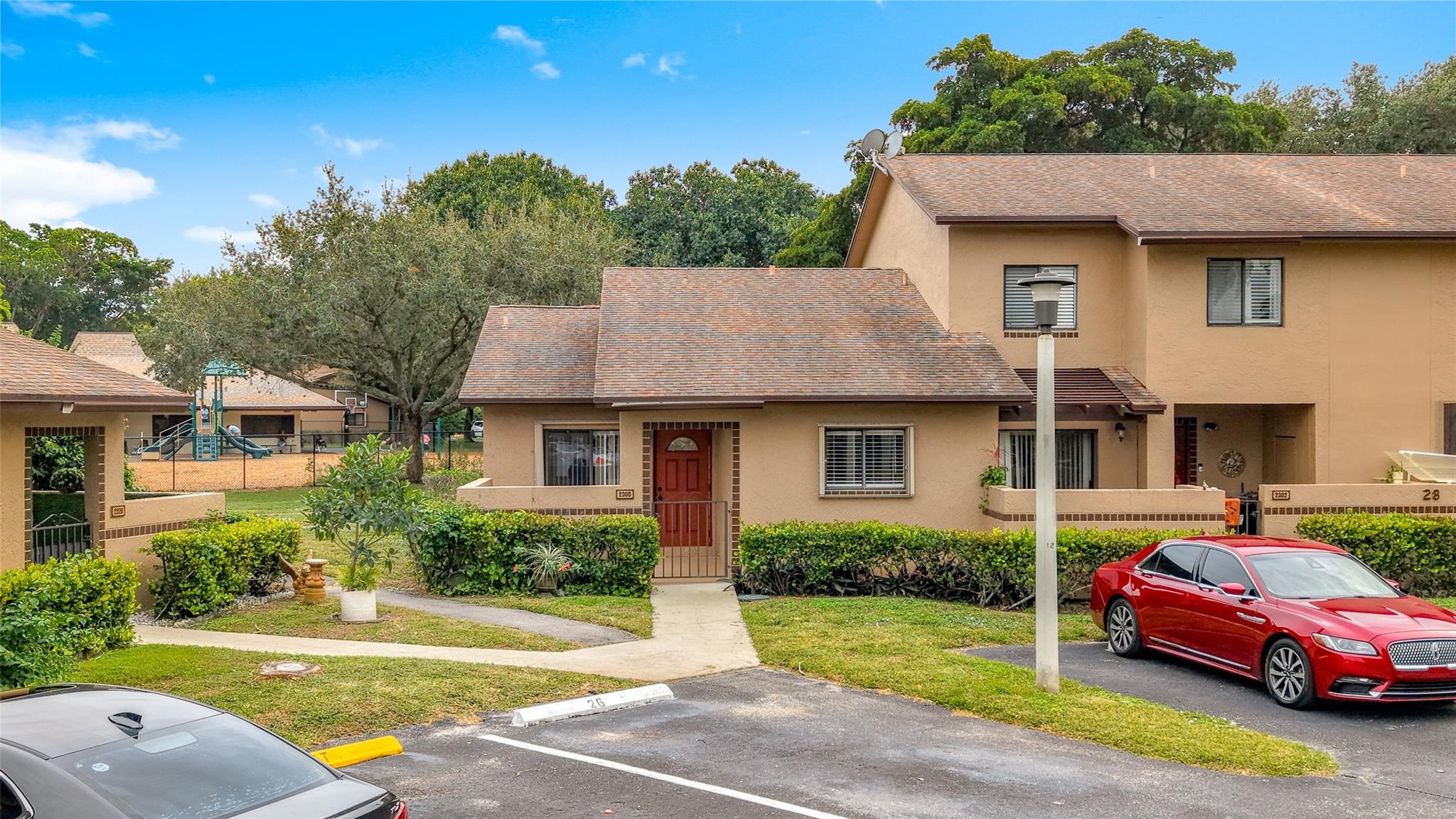 CENTURA PARC - Residential