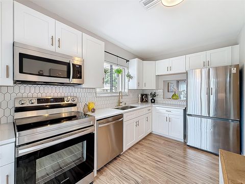 2300 NW 37th Ave 2300 Coconut Creek FL 33066